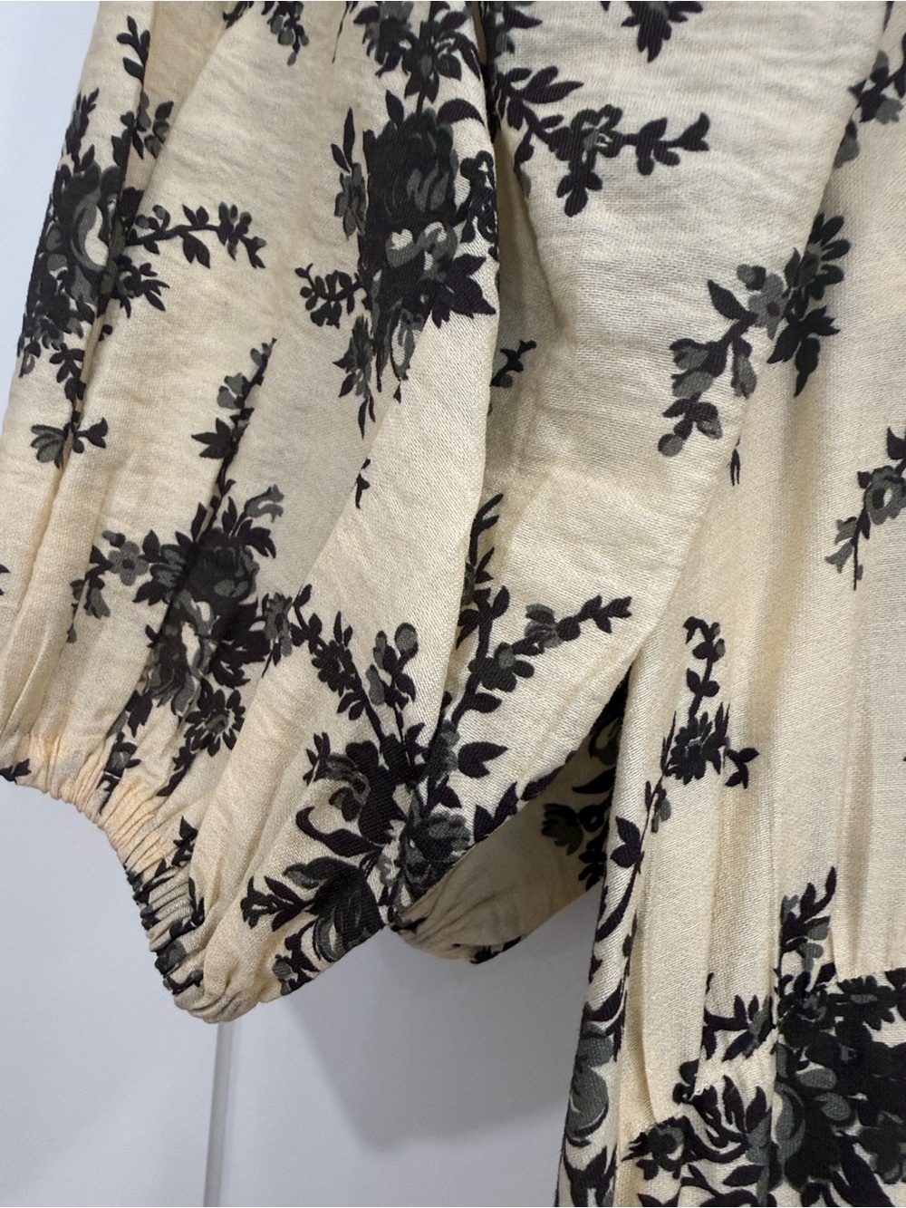 See By Chloe Joan Short Sleeve Maxi Dress with Black Floral Print - Picture 16 of 16